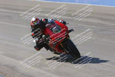 media/Dec-15-2023-Apex Assassins (Fri) [[91f19fb1c7]]/Trackday 2/Session 2 (Bowl)/